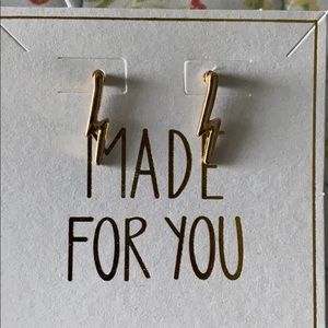 New Gold lightning bolts